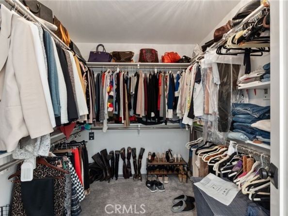19651 Marilla Street, Northridge (los Angeles) CA 91324