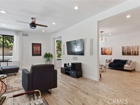 19651 Marilla Street, Northridge (los Angeles) CA 91324