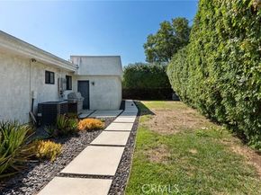 19651 Marilla Street, Northridge (los Angeles) CA 91324