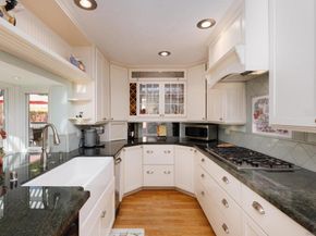 1736 Swallowtail Road, Encinitas CA 92024