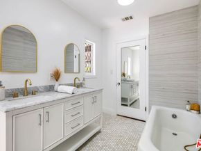 132 S Beachwood Drive, Los Angeles CA 90004