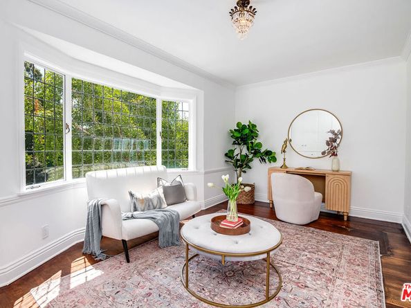 132 S Beachwood Drive, Los Angeles CA 90004