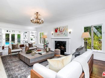 132 S Beachwood Drive