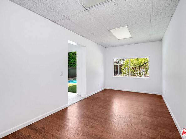 132 S Beachwood Drive, Los Angeles CA 90004