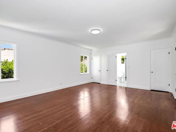 132 S Beachwood Drive, Los Angeles CA 90004