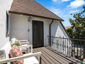 132 S Beachwood Drive, Los Angeles CA 90004