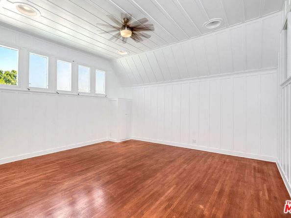 132 S Beachwood Drive, Los Angeles CA 90004