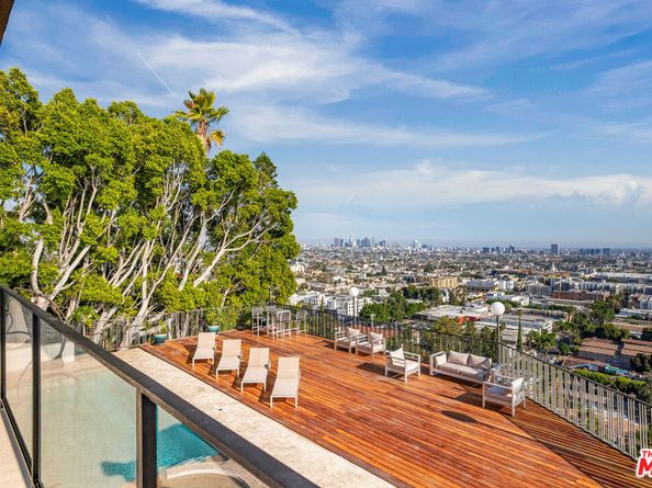 5667 Tryon Road, Los Angeles CA 90068