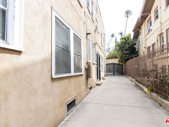 1206 3rd Avenue, Los Angeles CA 90019