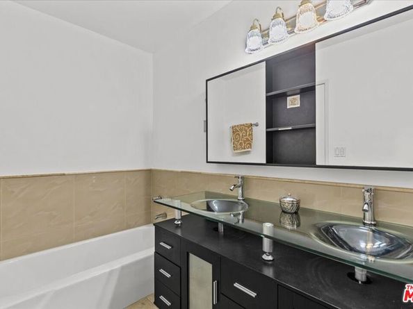 6250 Buckingham 101, Culver City CA 90230