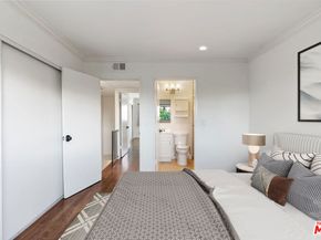 2500 Abbot Kinney Boulevard 3, Venice CA 90291