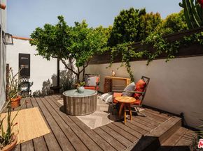 1622 Glyndon Avenue, Venice CA 90291