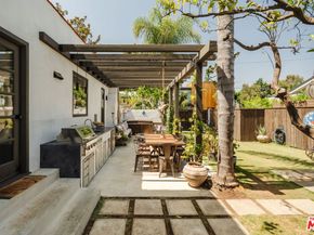 1622 Glyndon Avenue, Venice CA 90291