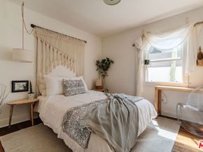 1622 Glyndon Avenue, Venice CA 90291