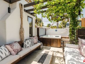 1622 Glyndon Avenue, Venice CA 90291