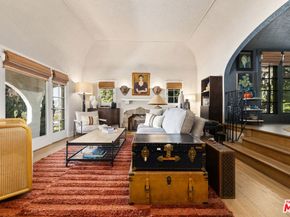 1224 Oberlin Drive, Glendale CA 91205