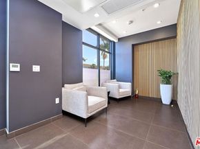 321 S Oxford Avenue 203, Los Angeles CA 90010