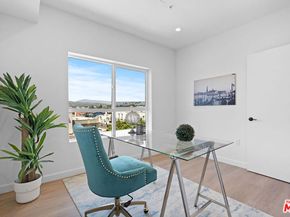 321 S Oxford Avenue 203, Los Angeles CA 90010