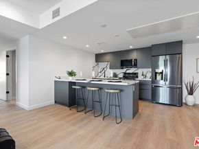 321 S Oxford Avenue 203, Los Angeles CA 90010