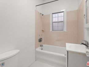 630 S Cochran Avenue, Los Angeles CA 90036