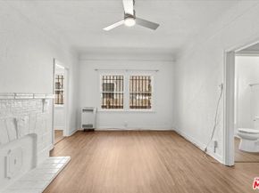630 S Cochran Avenue, Los Angeles CA 90036