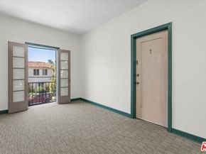 630 S Cochran Avenue, Los Angeles CA 90036