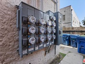 630 S Cochran Avenue, Los Angeles CA 90036