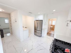 6303 Eileen Avenue, Los Angeles CA 90043
