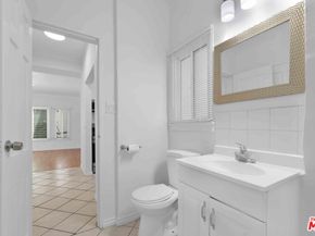 2442 W 18th Street, Los Angeles CA 90019