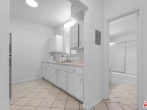 2442 W 18th Street, Los Angeles CA 90019