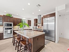 3005 Grand Canal, Venice CA 90291