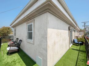 3005 Grand Canal, Venice CA 90291