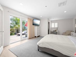 3005 Grand Canal, Venice CA 90291