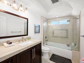 3005 Grand Canal, Venice CA 90291