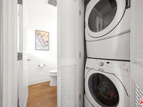 3005 Grand Canal, Venice CA 90291