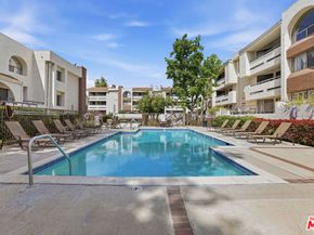 21650 Burbank Boulevard 315, Woodland Hills CA 91367