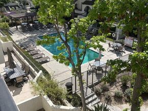 21650 Burbank Boulevard 315, Woodland Hills CA 91367