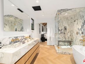 719 San Lorenzo Street, Santa Monica CA 90402
