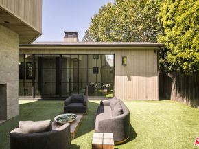 719 San Lorenzo Street, Santa Monica CA 90402
