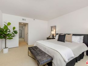 2337 Oak Street 4, Santa Monica CA 90405