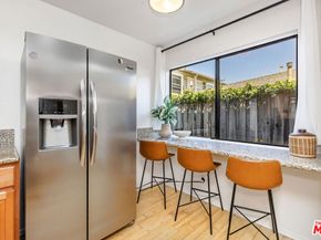 2337 Oak Street 4, Santa Monica CA 90405