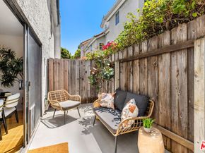 2337 Oak Street 4, Santa Monica CA 90405