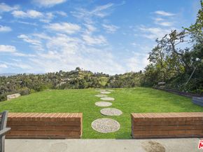 3970 Ellenita Avenue, Tarzana CA 91356