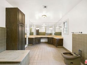 1150 Stone Canyon Road, Los Angeles CA 90077