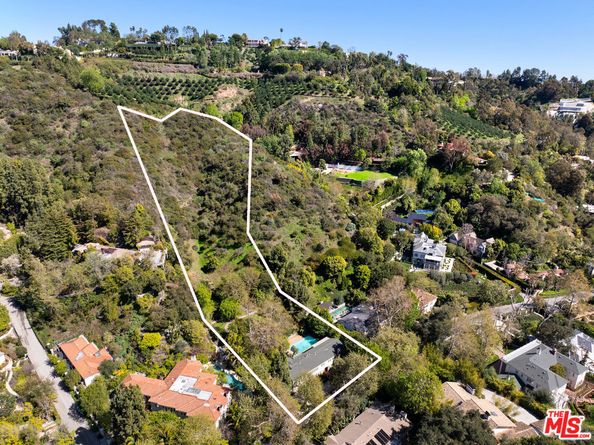 1150 Stone Canyon Road, Los Angeles CA 90077
