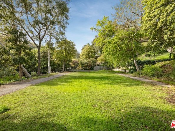 1150 Stone Canyon Road, Los Angeles CA 90077