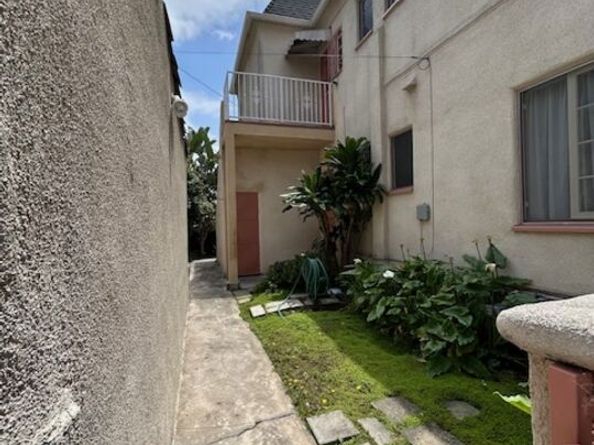 6531 Orange Street, Los Angeles CA 90048