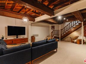 1222 Reynolds Drive, Glendale CA 91205