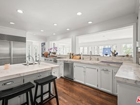 2558 Glendower Avenue, Los Angeles CA 90027