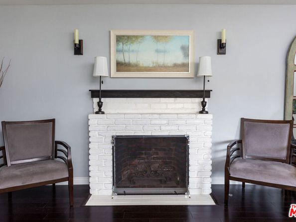 5536 Carpenter Avenue, Valley Village CA 91607